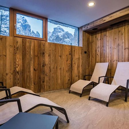 Garni Larix Hotell Colfosco Eksteriør bilde