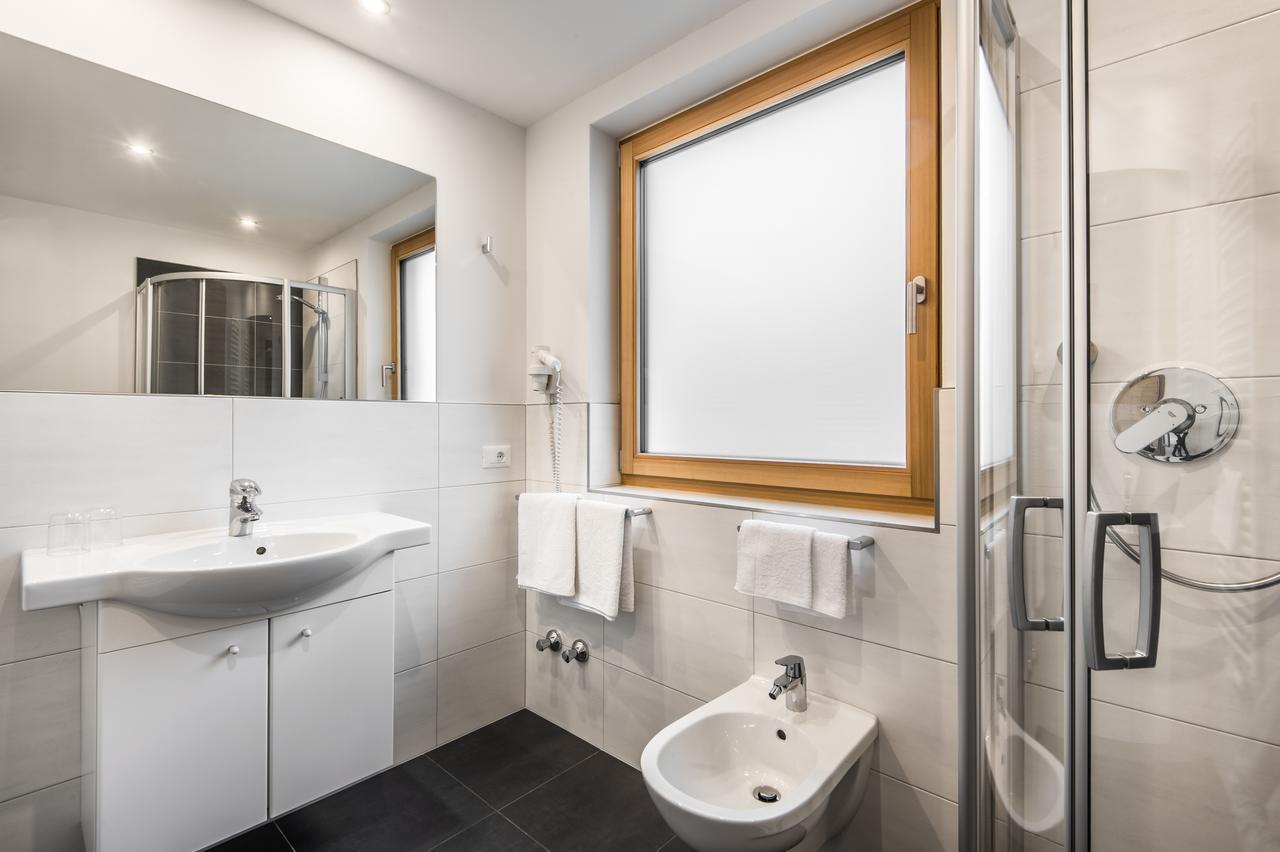 Garni Larix Hotell Colfosco Eksteriør bilde